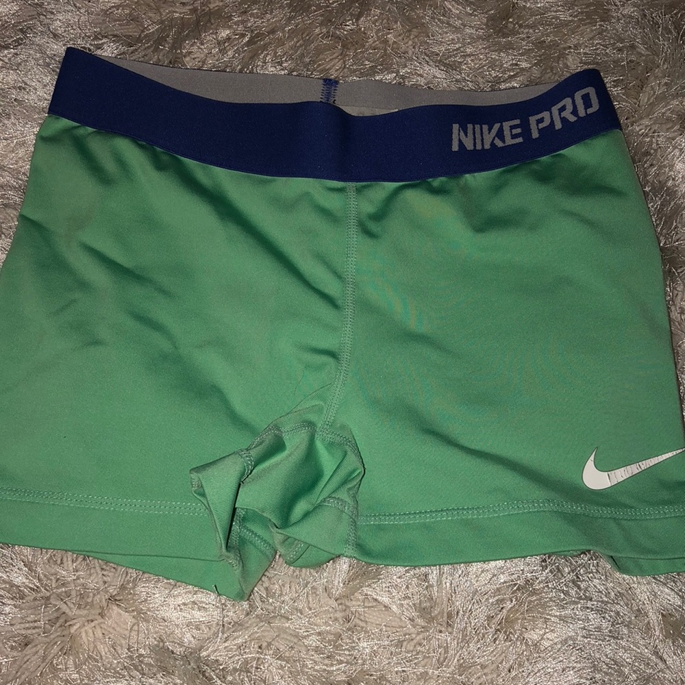 Nike spandex